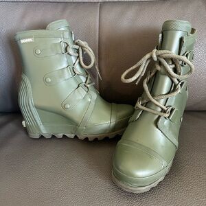 Sorel Wedge Rain Rubber Boots -new-